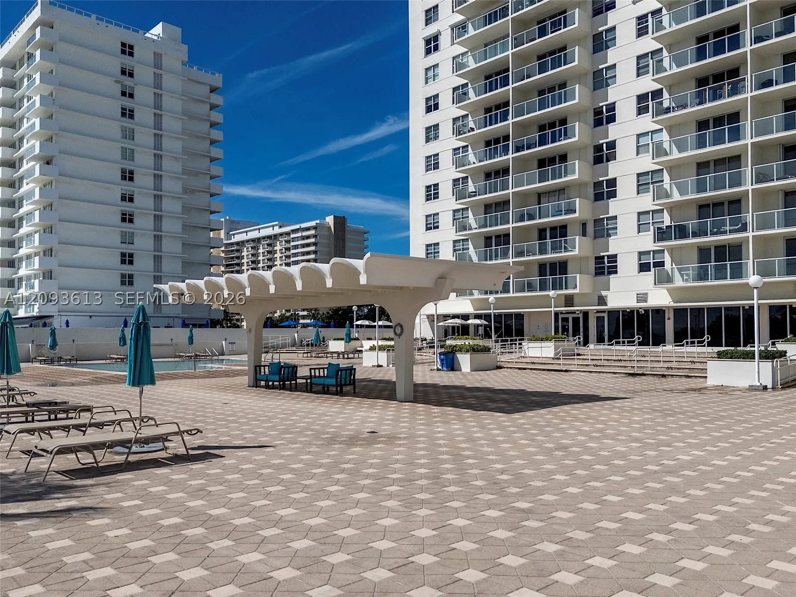 5701 Collins Ave #1007