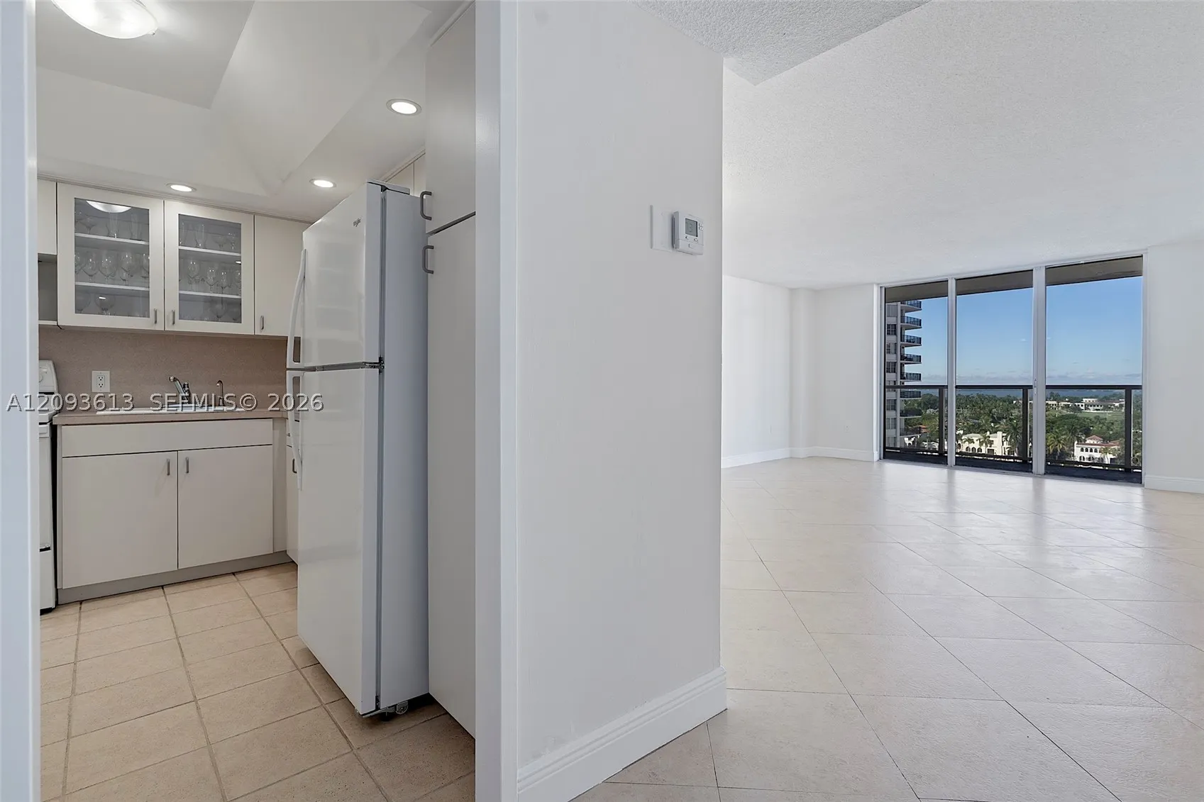 5701 Collins Ave #1007