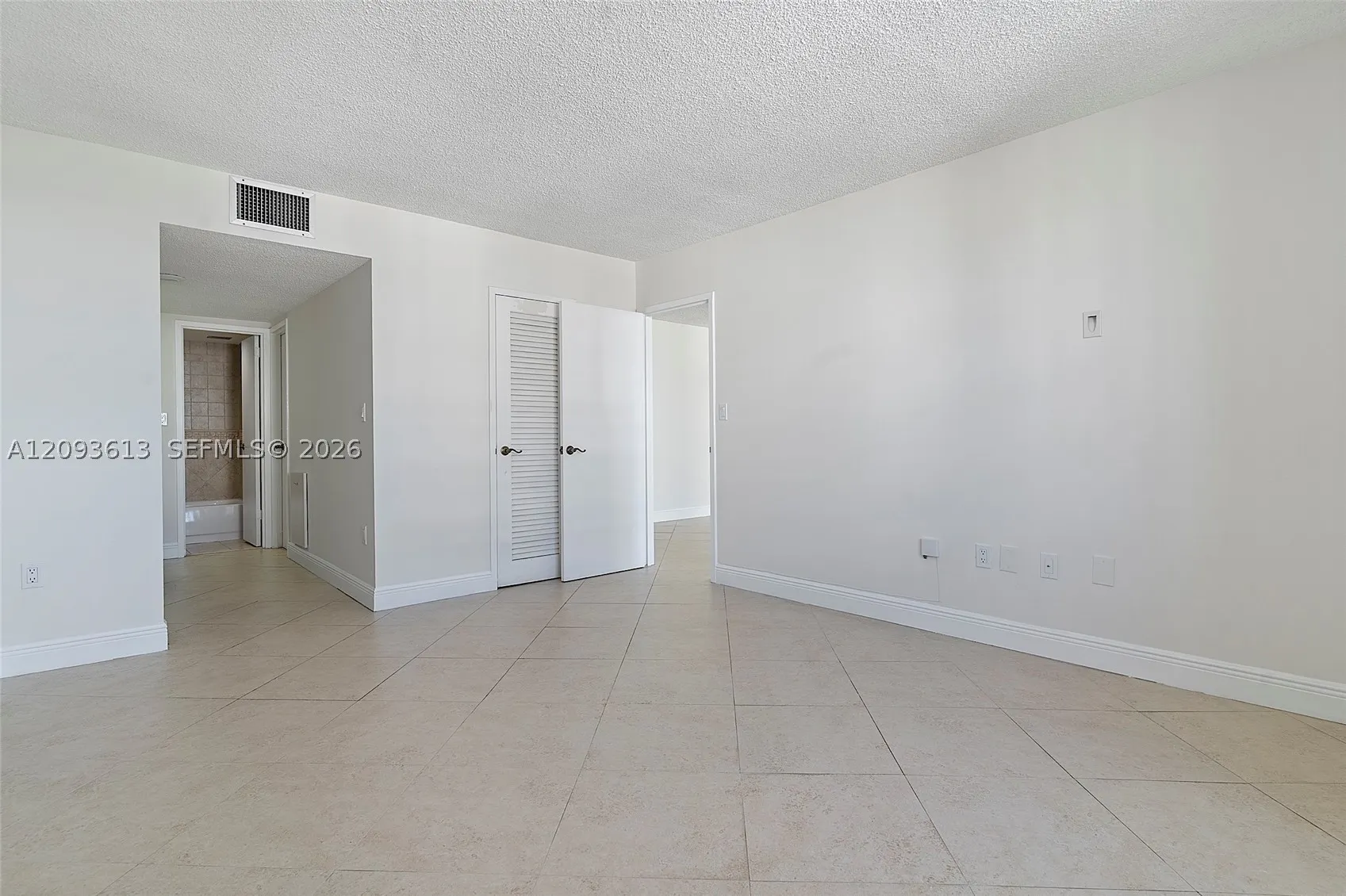 5701 Collins Ave #1007