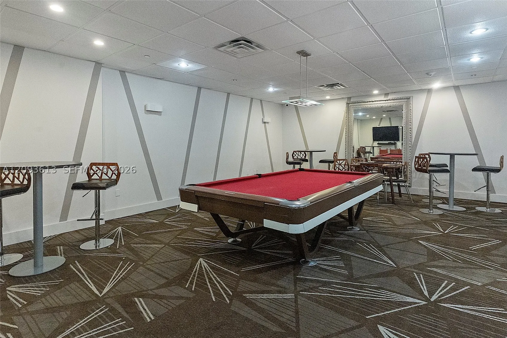 5701 Collins Ave #1007