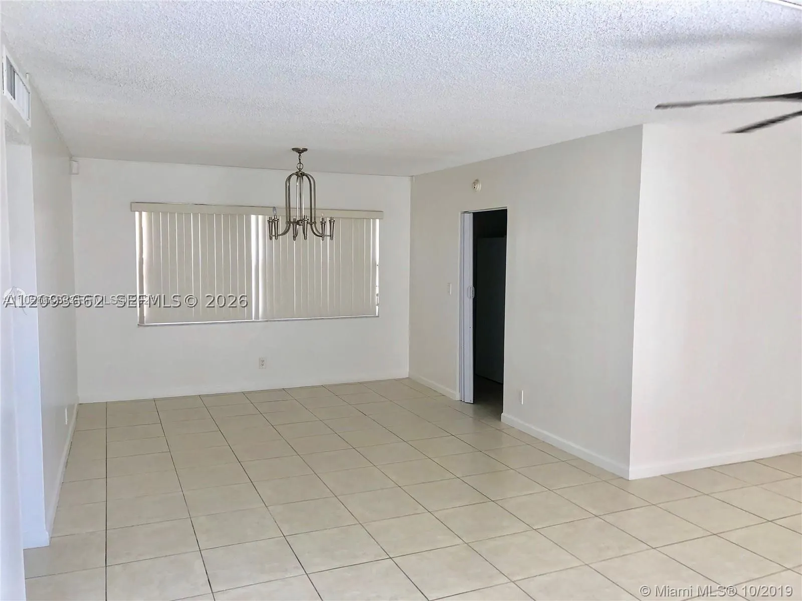 121 Golden Isles Dr #407