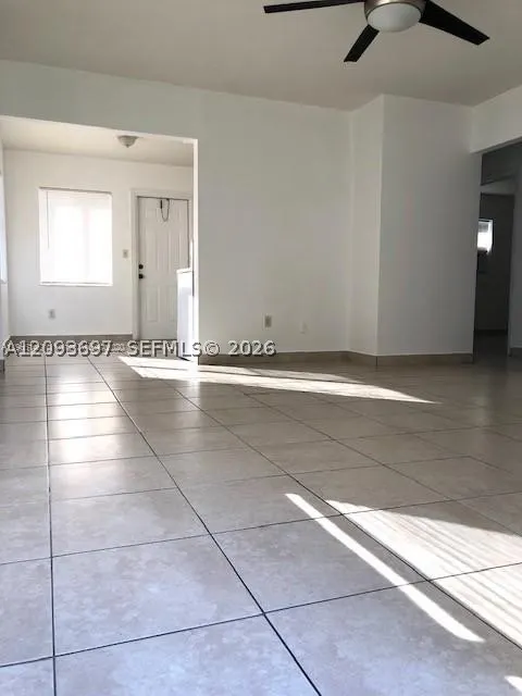310 SW 10th Ter