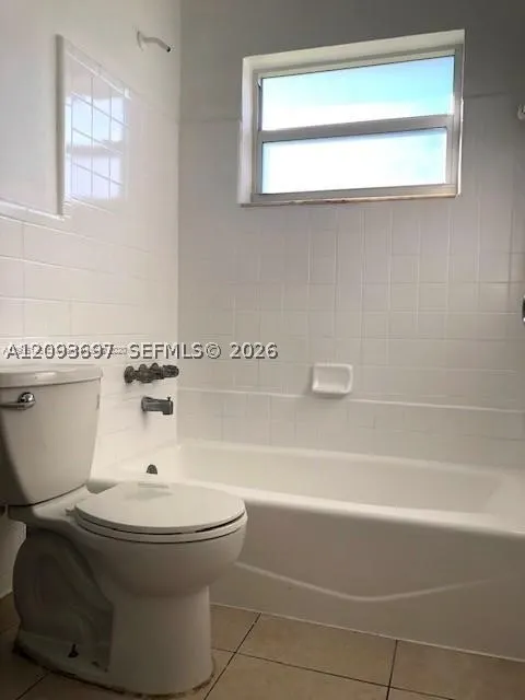 310 SW 10th Ter