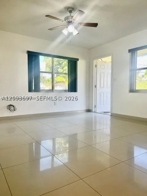 310 SW 10th Ter