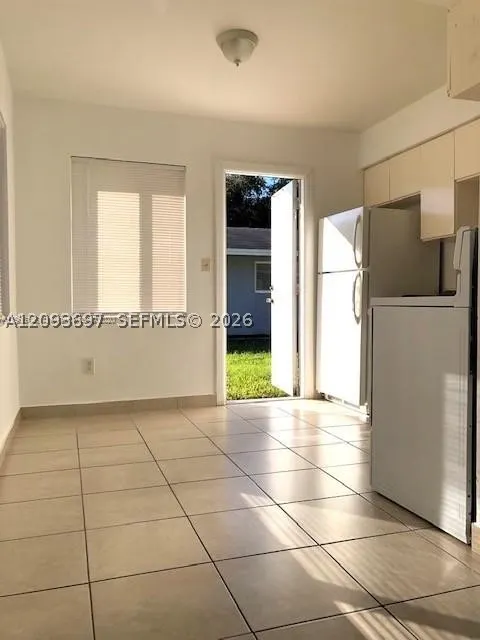 310 SW 10th Ter