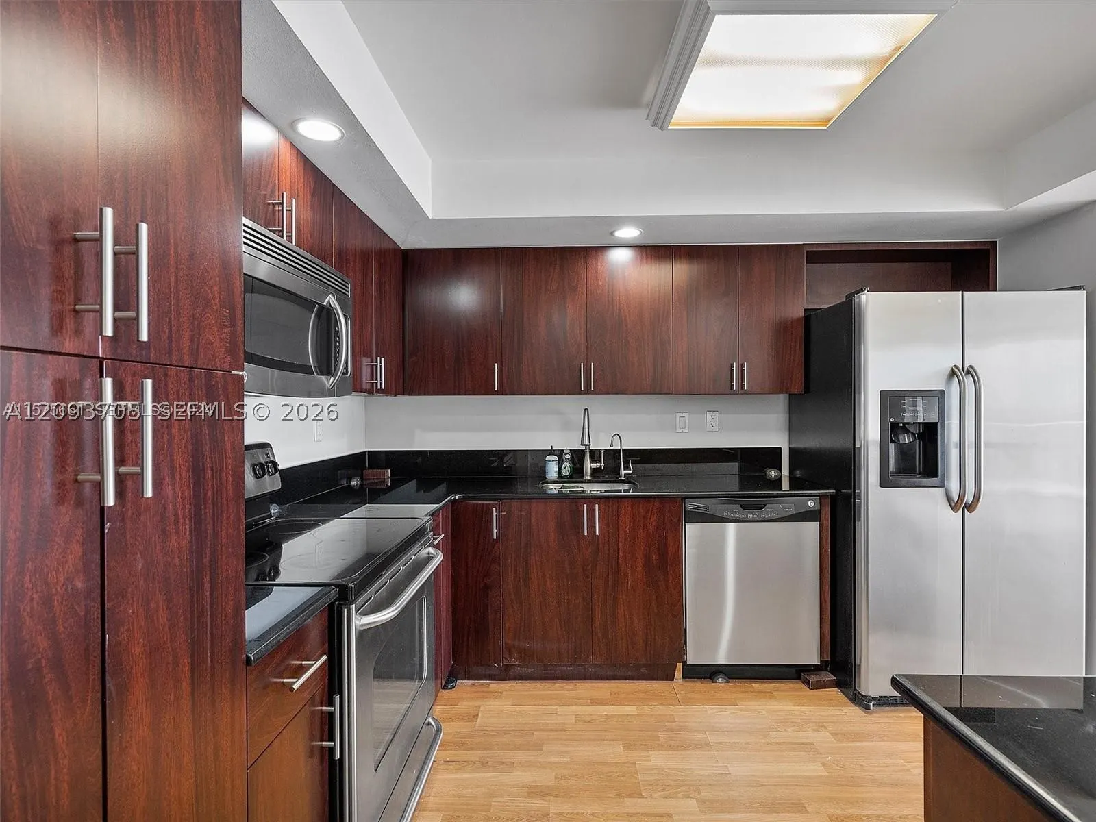 18021 Biscayne Blvd #603