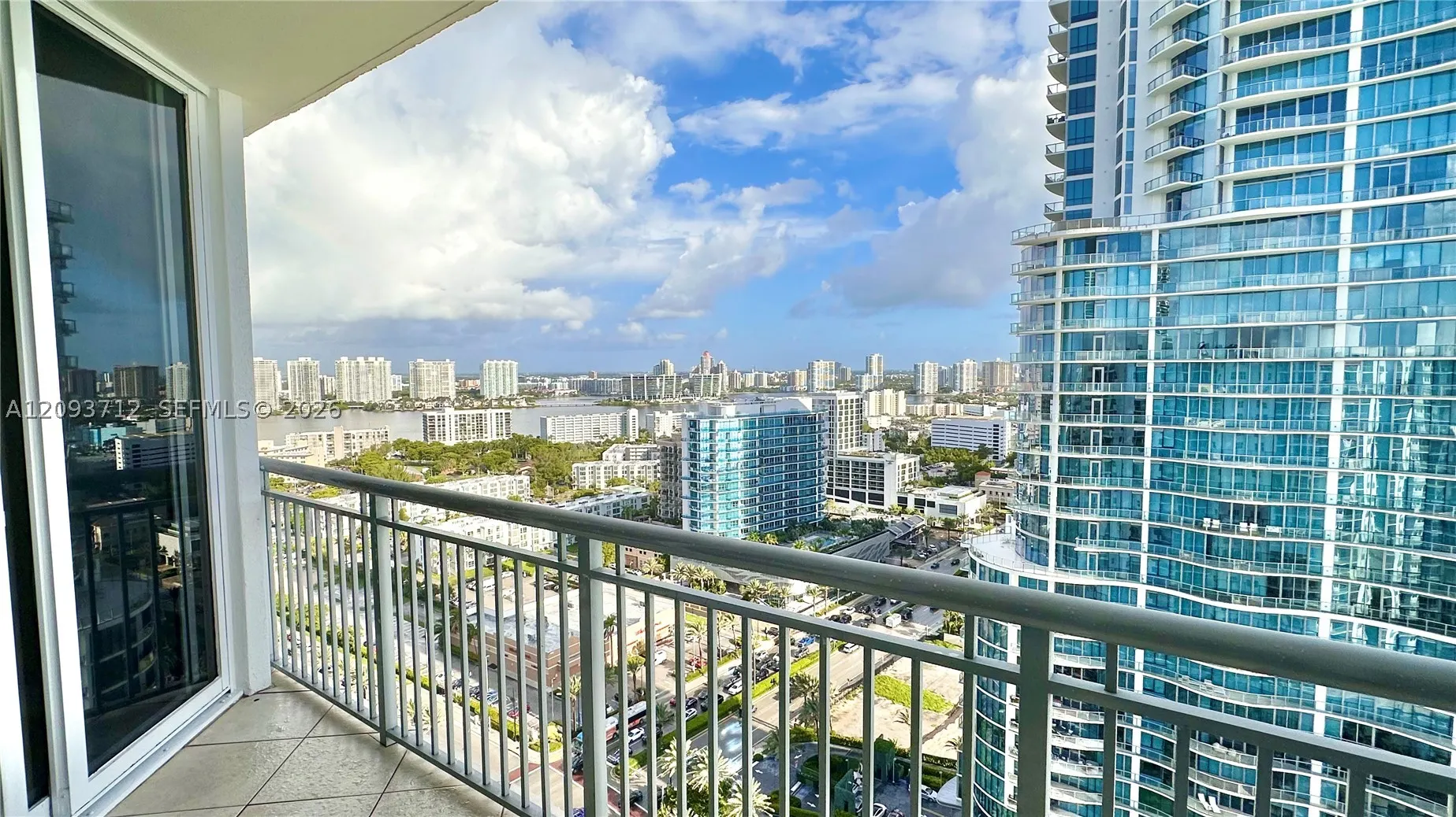 17375 Collins Ave #2606