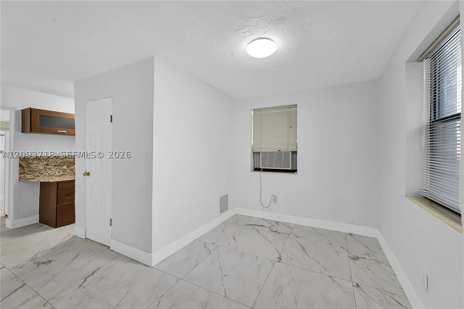 4837 SW 28th Ave