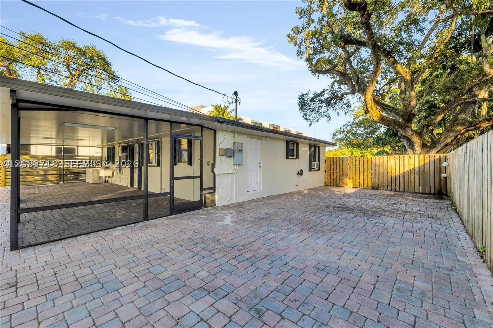 4837 SW 28th Ave