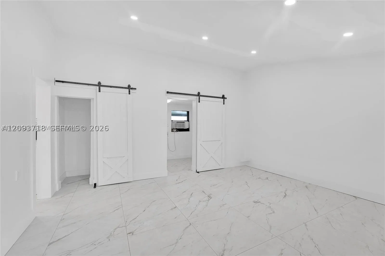 4837 SW 28th Ave