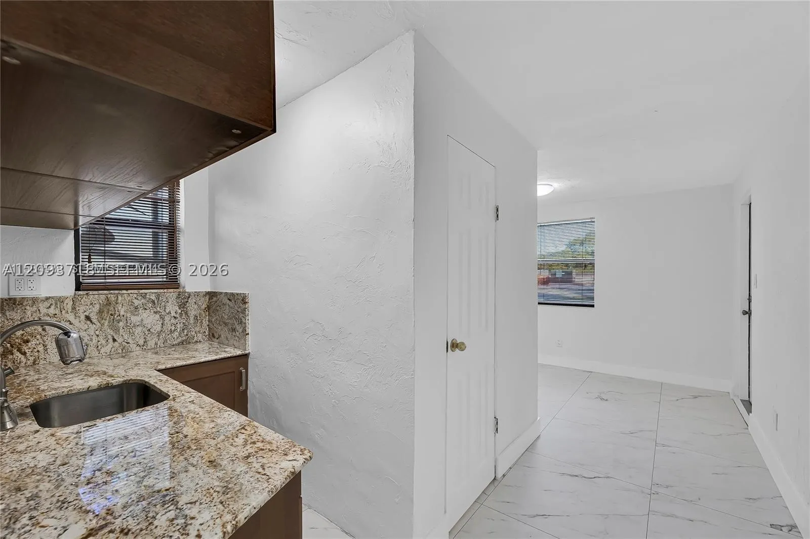 4837 SW 28th Ave