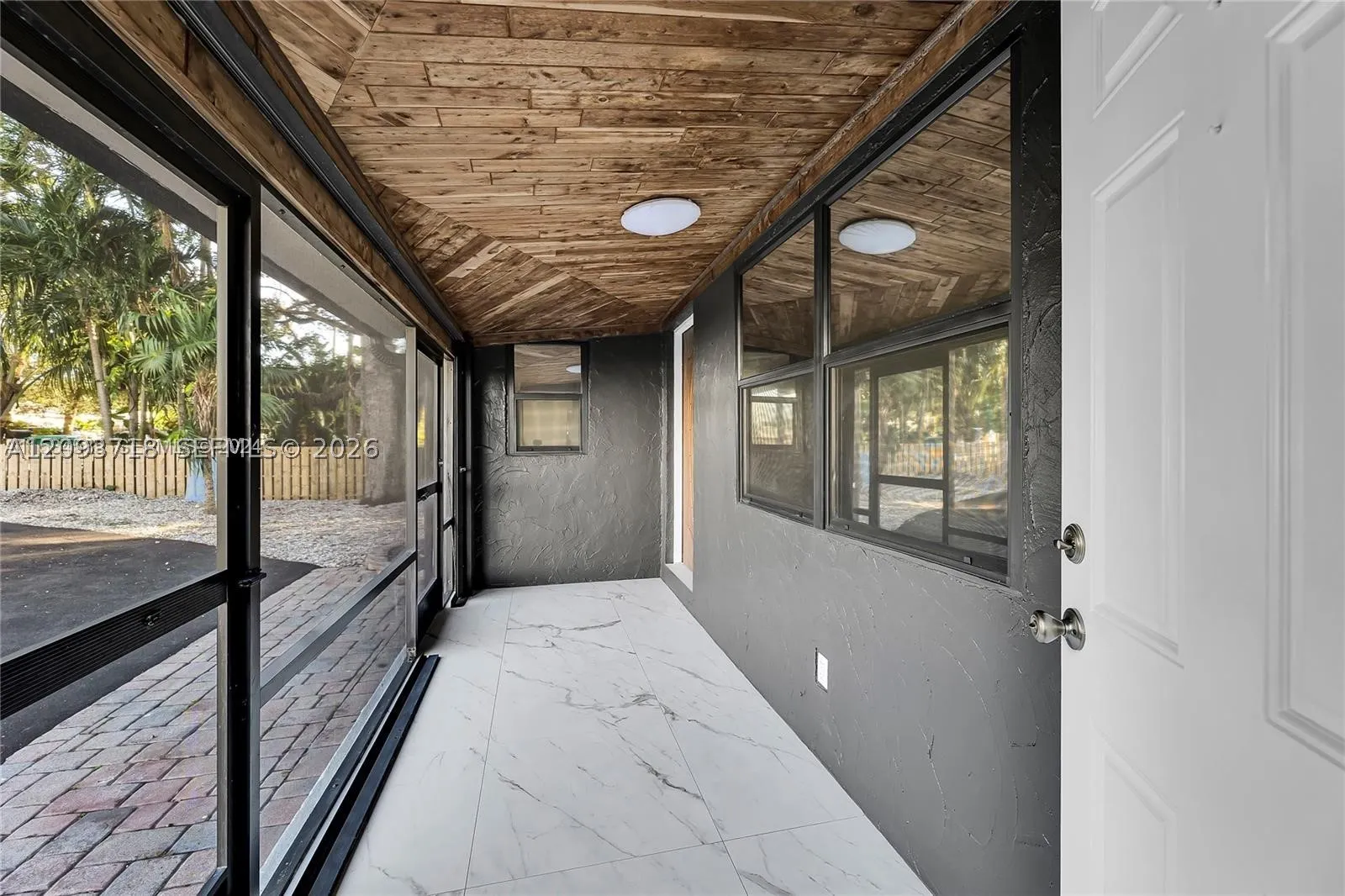 4837 SW 28th Ave