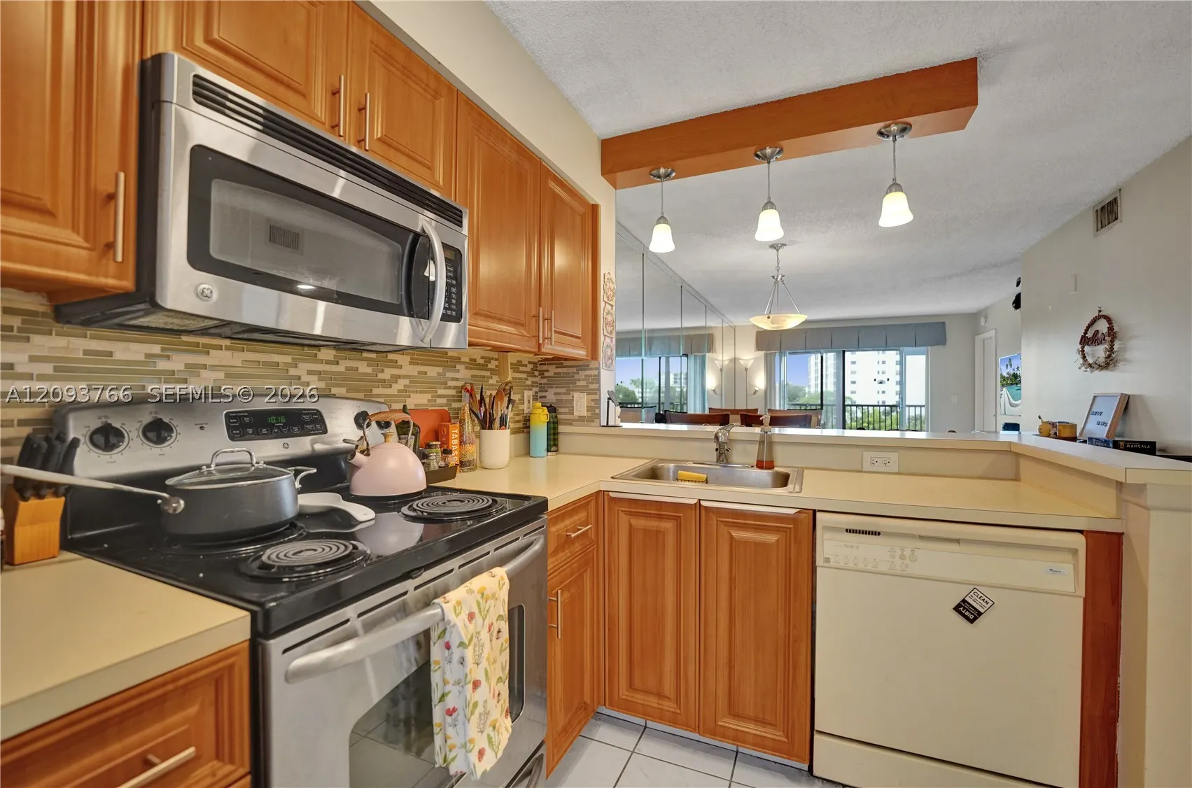 2226 N Cypress Bend Dr #408