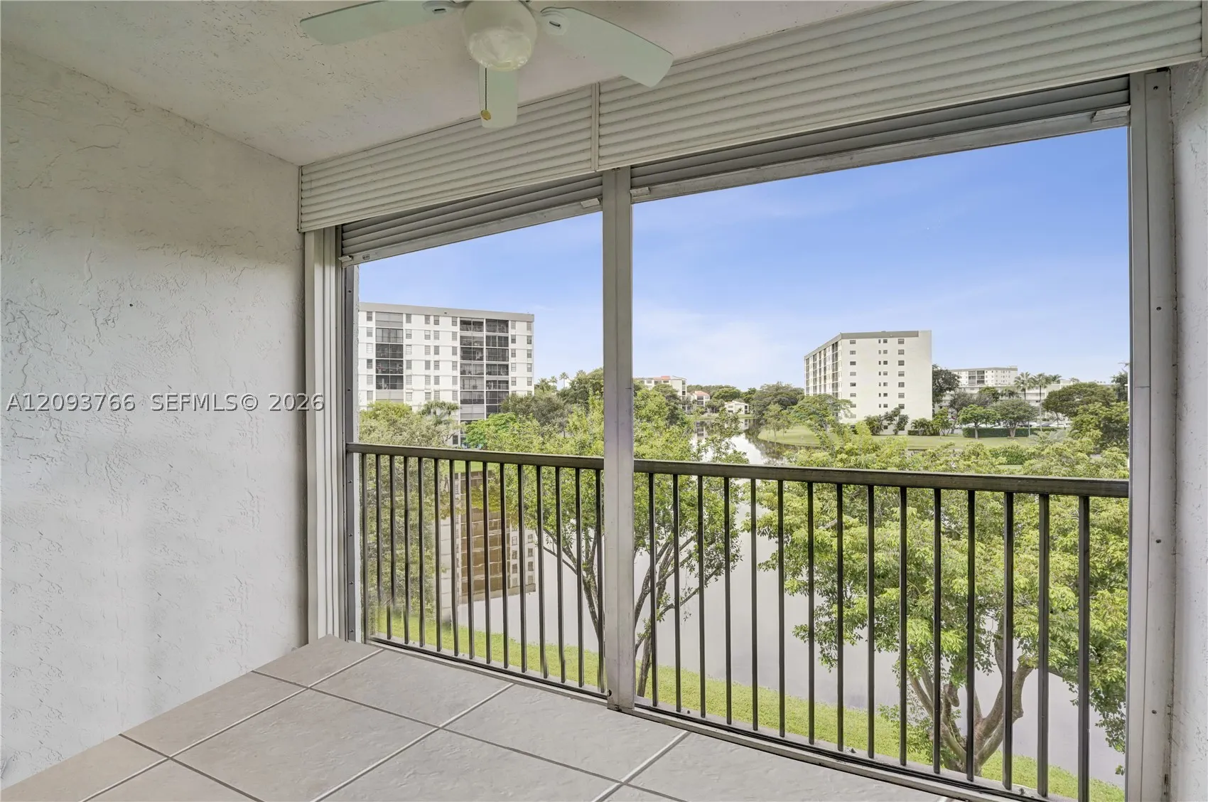 2226 N Cypress Bend Dr #408