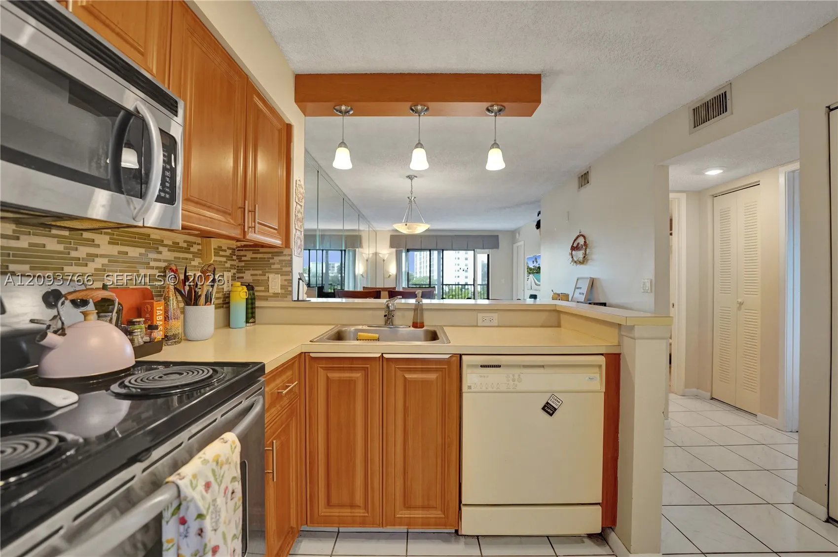 2226 N Cypress Bend Dr #408