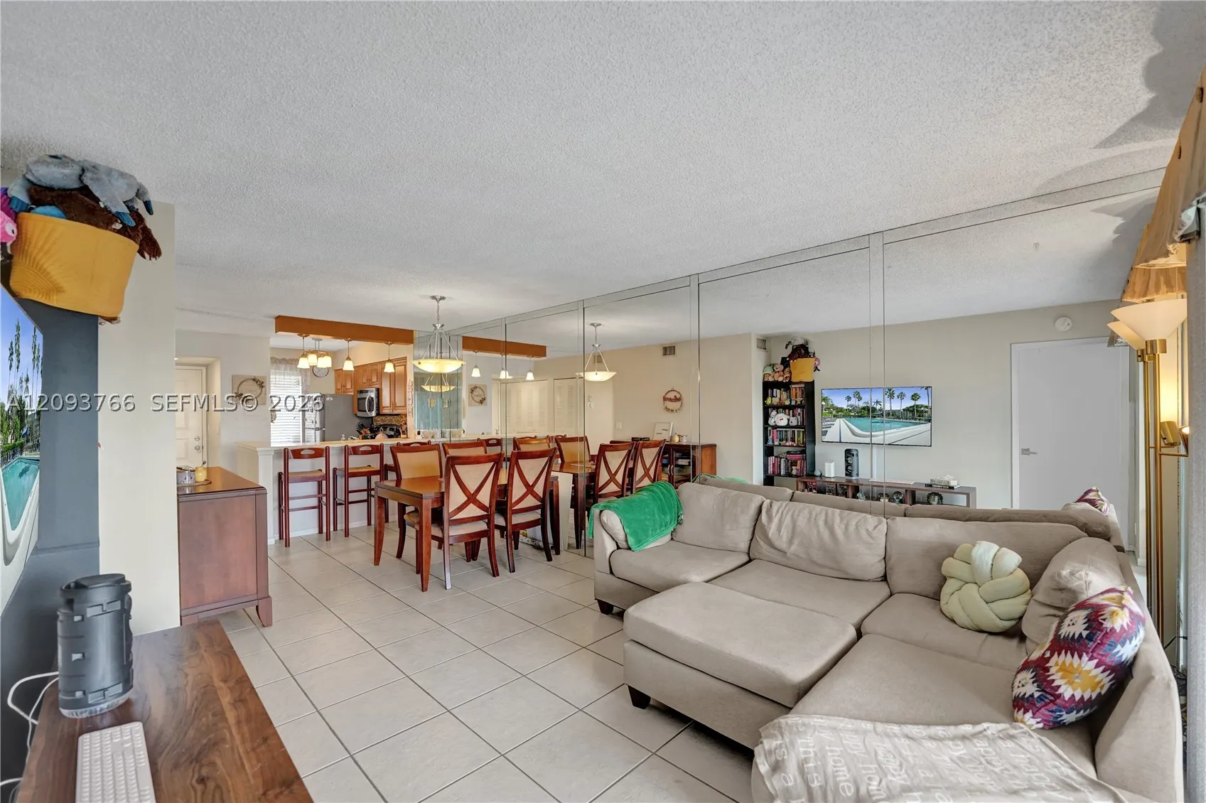 2226 N Cypress Bend Dr #408