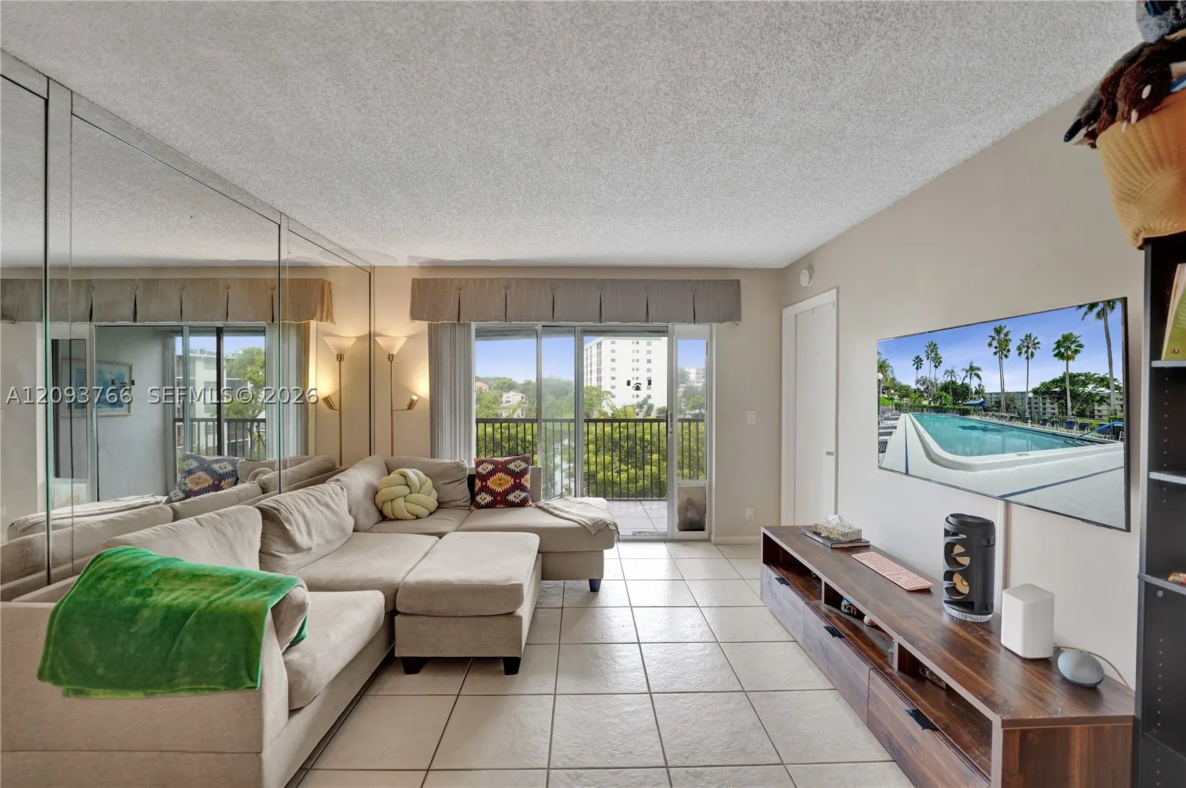 2226 N Cypress Bend Dr #408