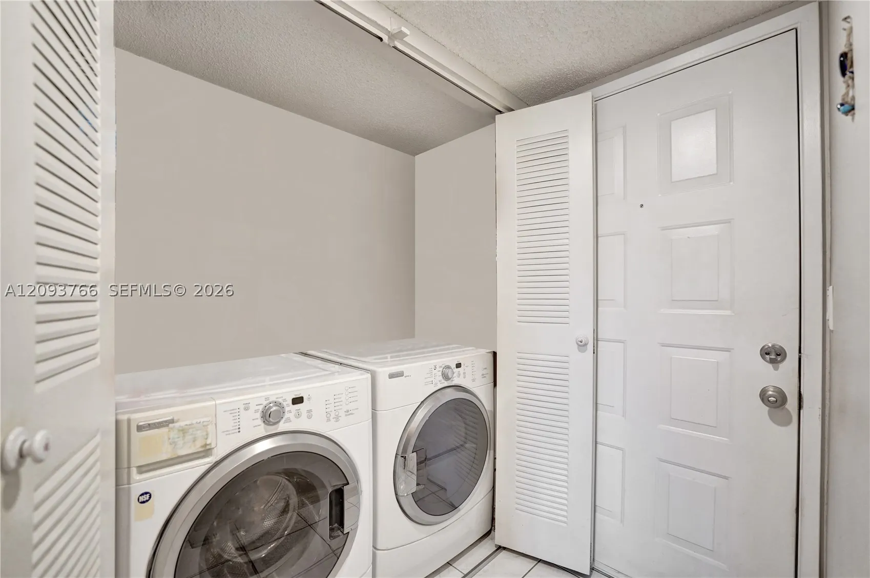 2226 N Cypress Bend Dr #408