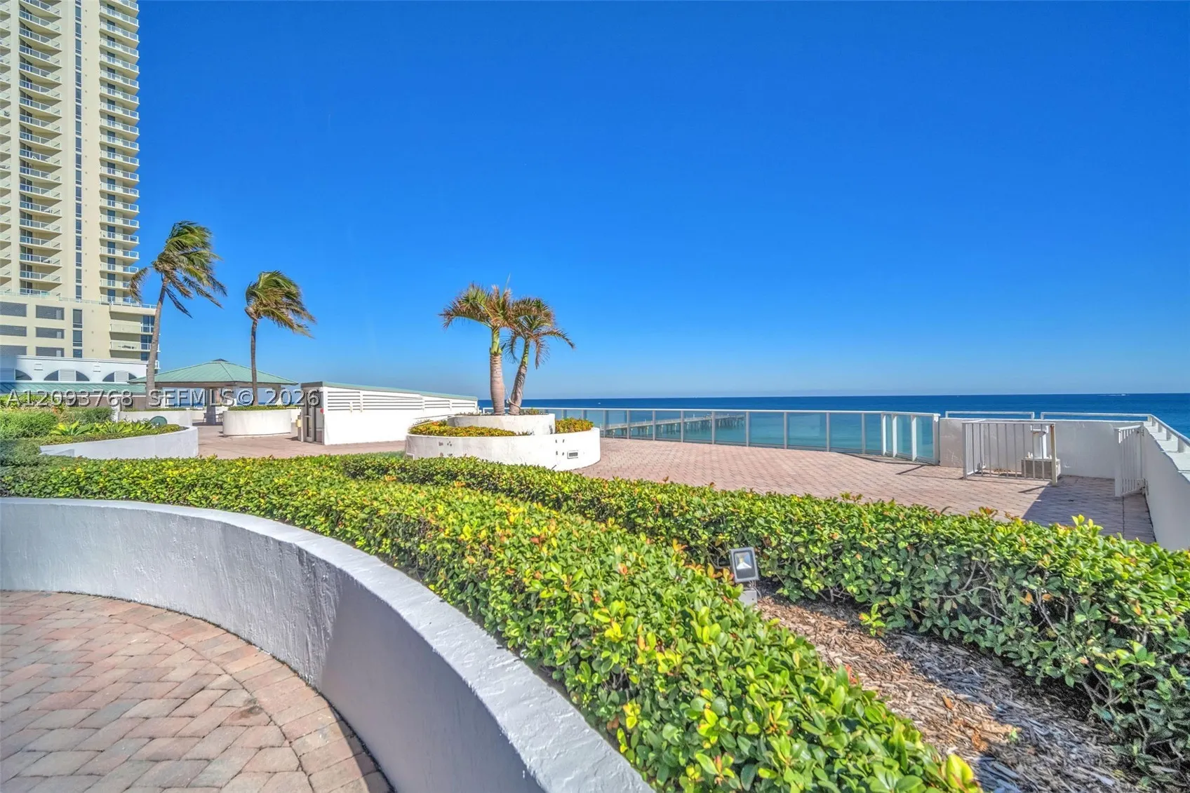 16485 Collins Ave #OS35C