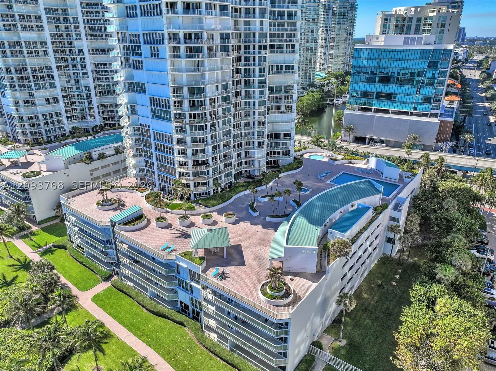 16485 Collins Ave #OS35C