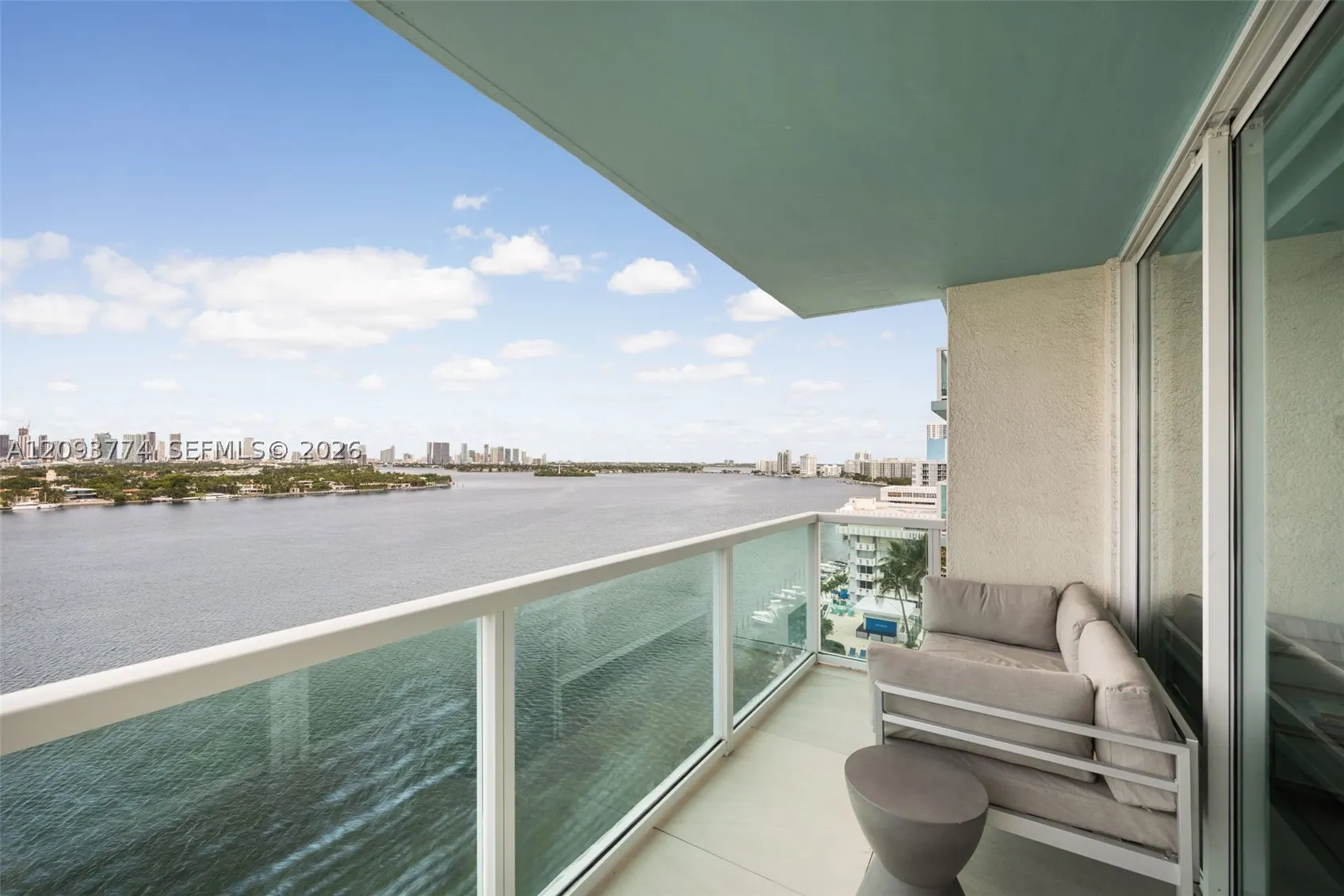650 West Ave #1503