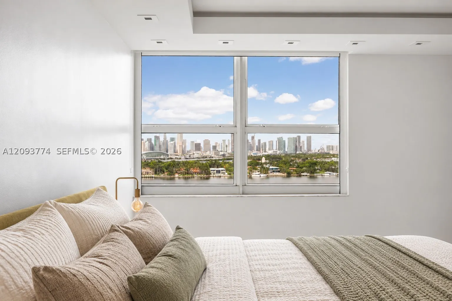 650 West Ave #1503