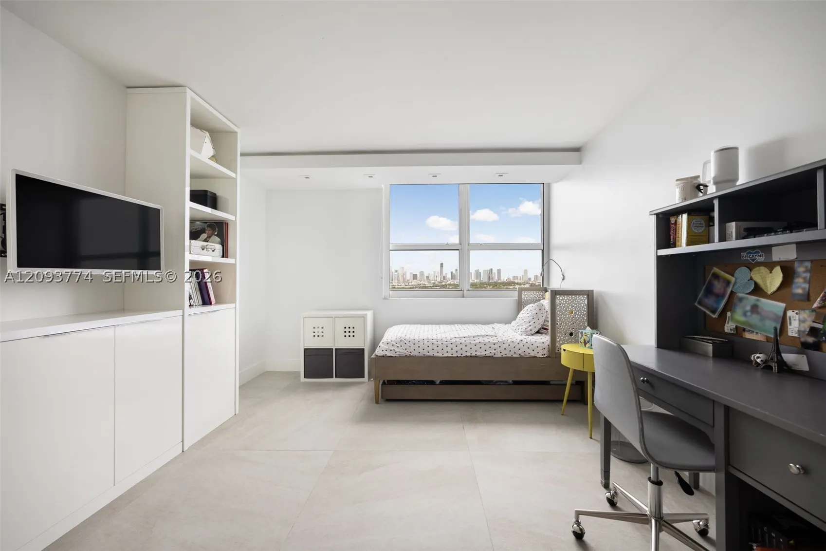650 West Ave #1503