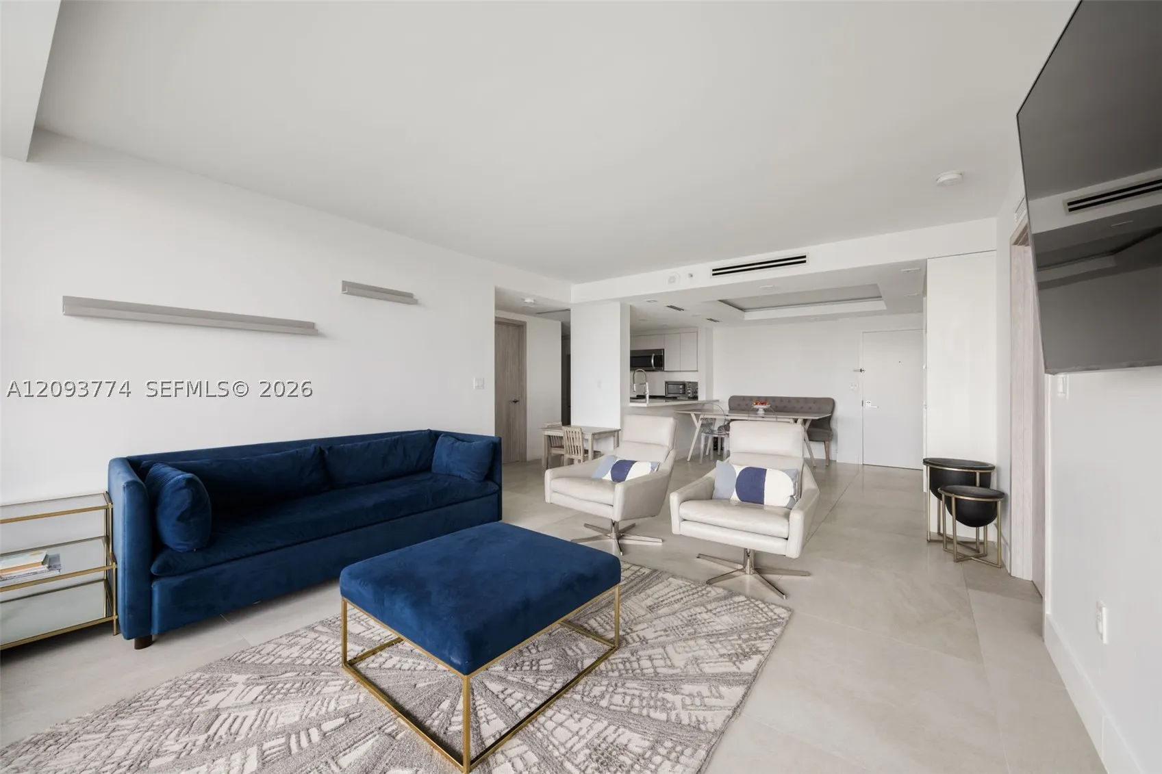 650 West Ave #1503