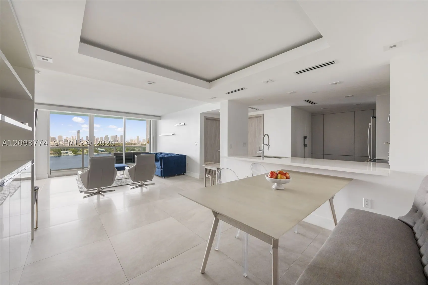 650 West Ave #1503