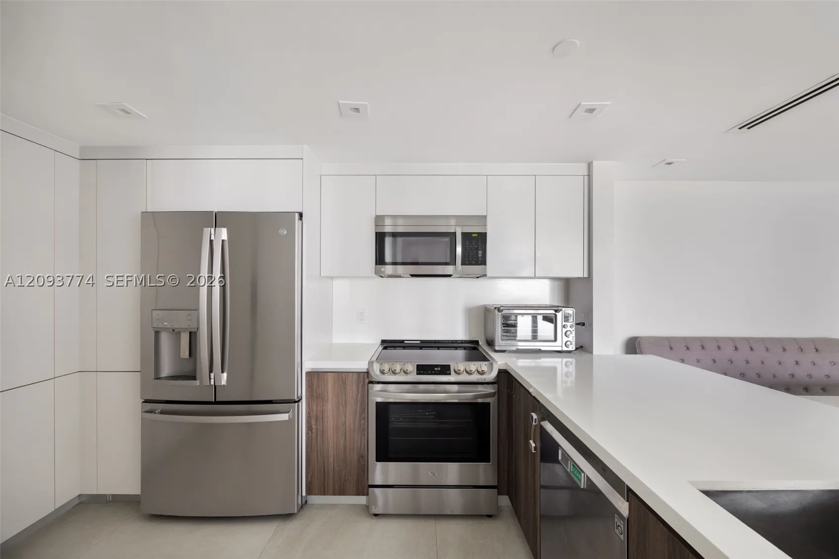 650 West Ave #1503