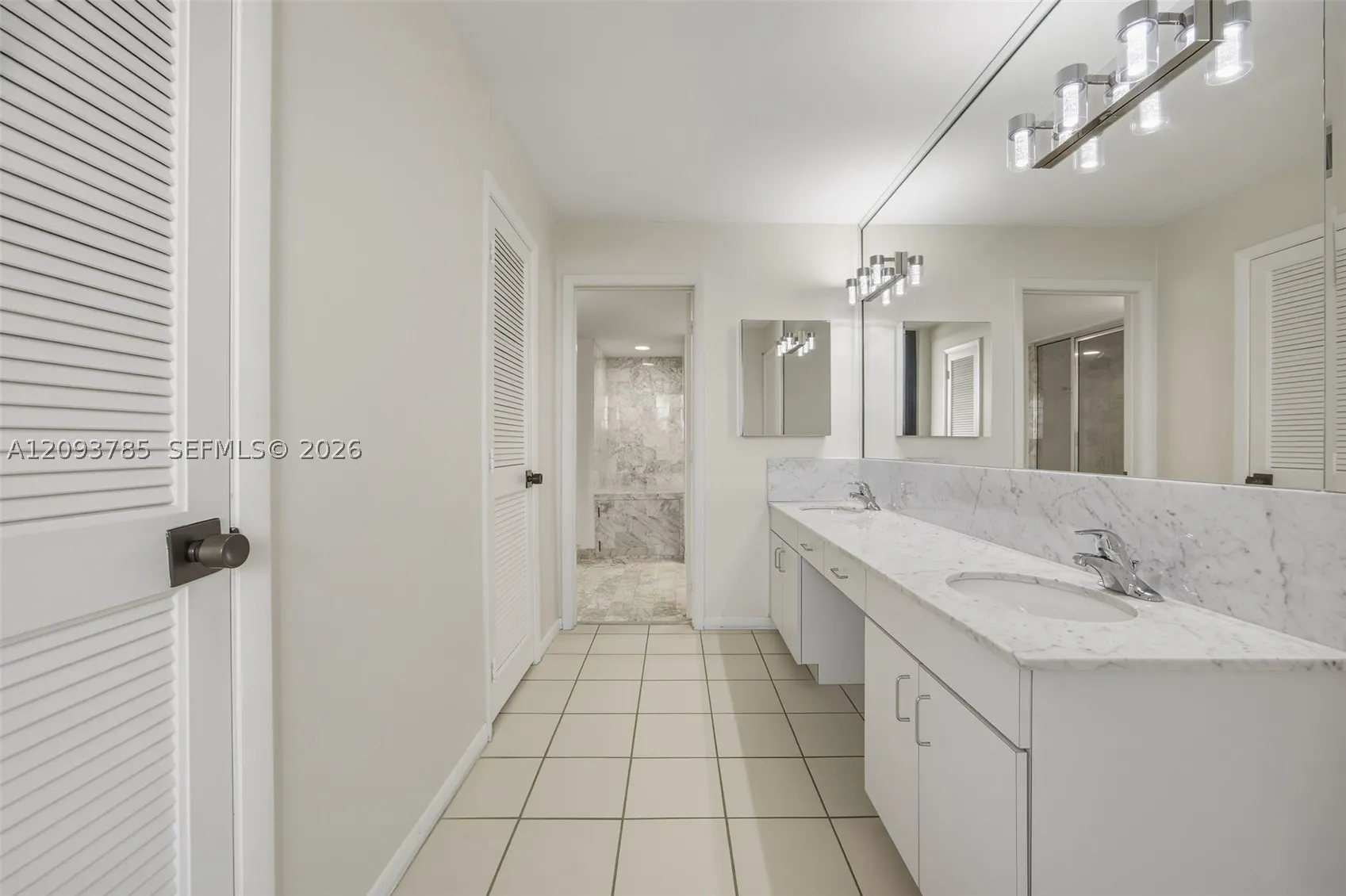 2575 S Bayshore Dr #10A & 10B