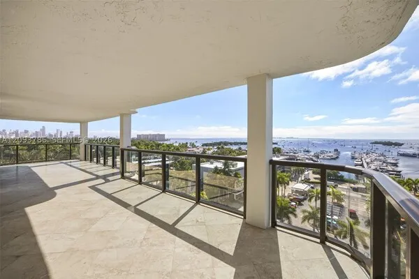 2575 S Bayshore Dr #10A & 10B