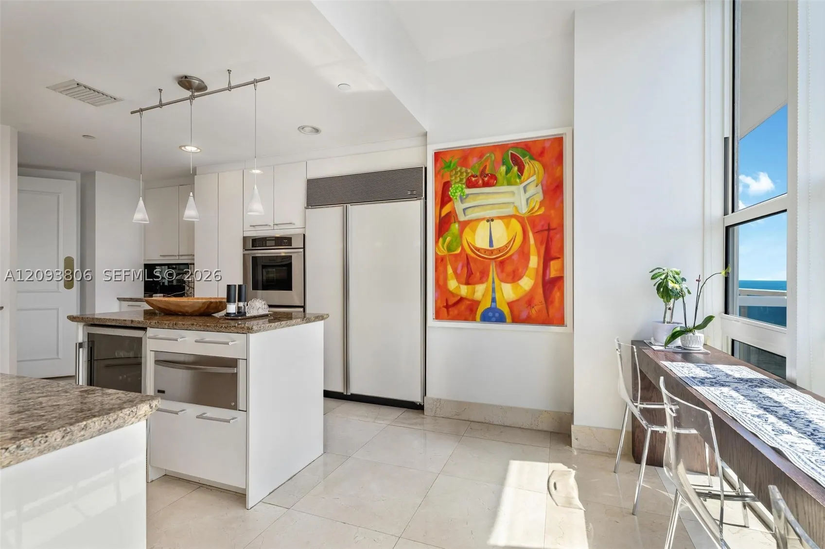 10225 Collins Ave #1604
