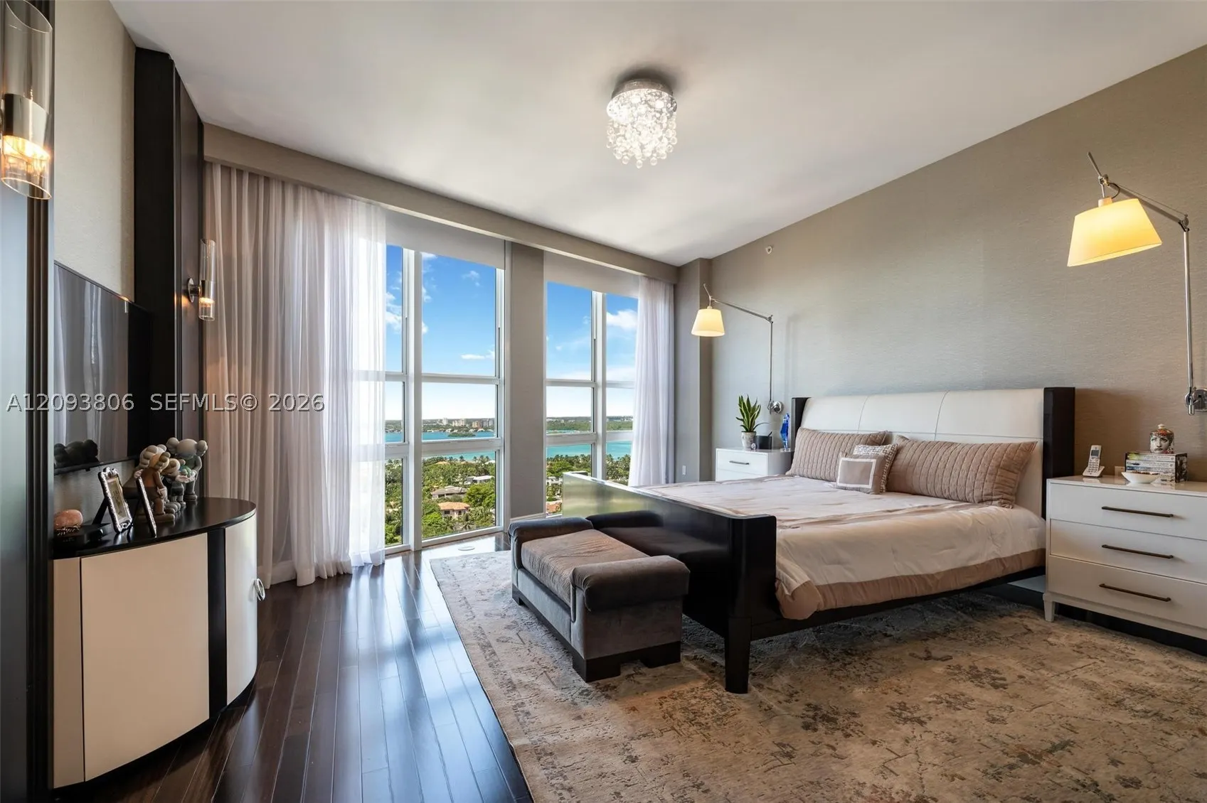 10225 Collins Ave #1604