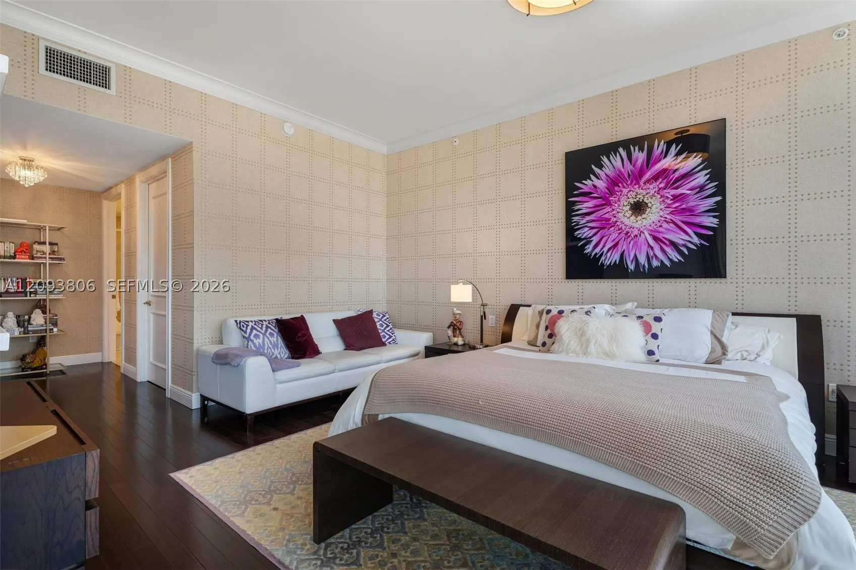 10225 Collins Ave #1604
