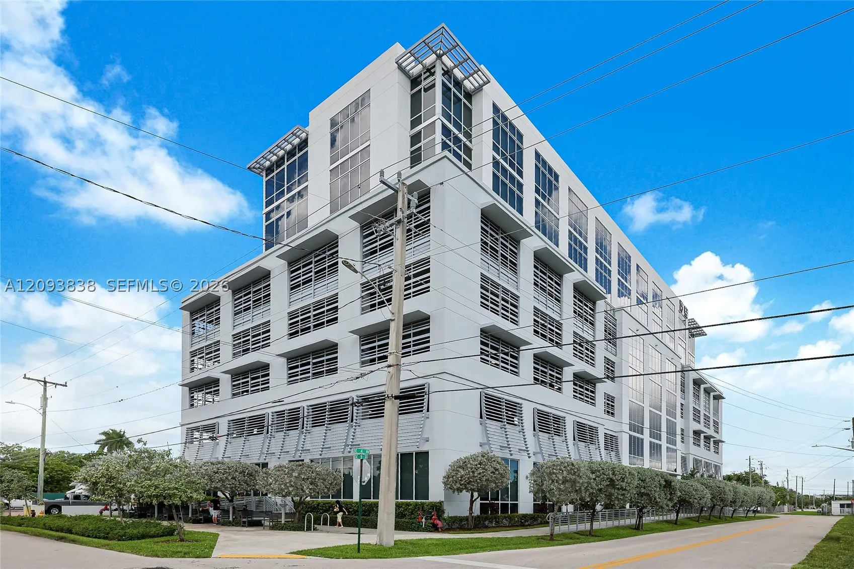 800 SE 4th Ave #110