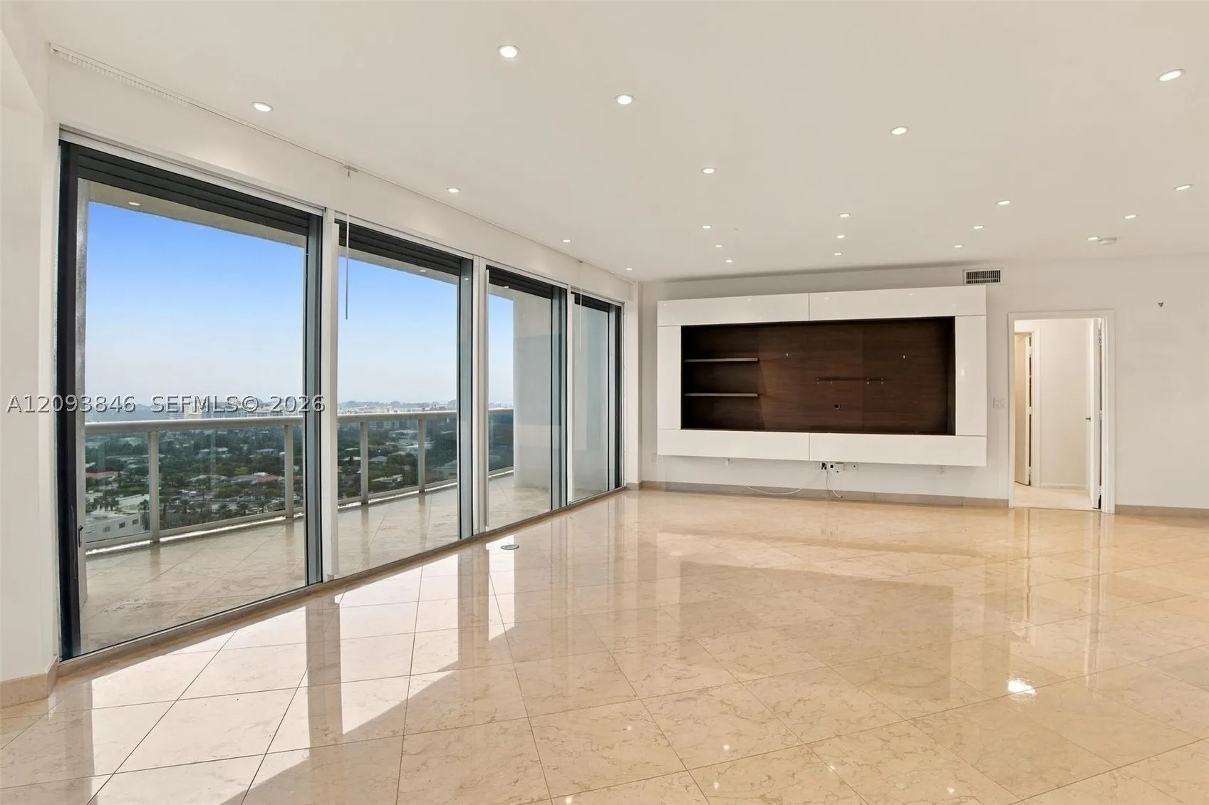 9601 Collins Ave #1508