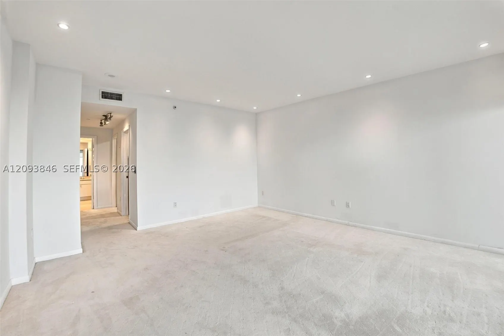 9601 Collins Ave #1508