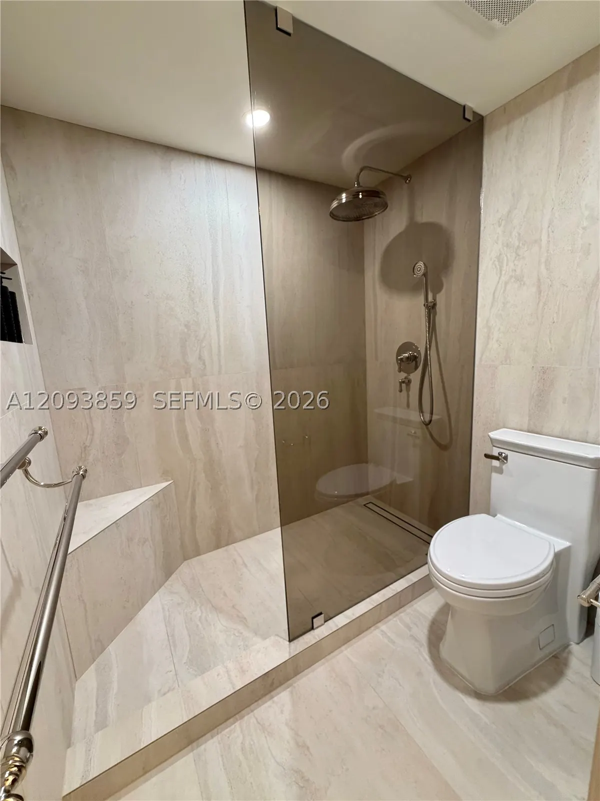 625 Biltmore Way #203