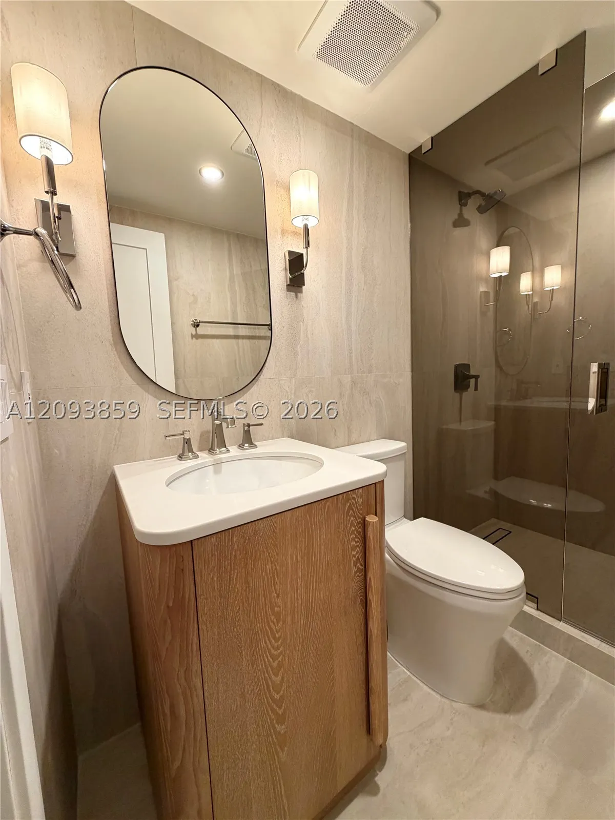 625 Biltmore Way #203