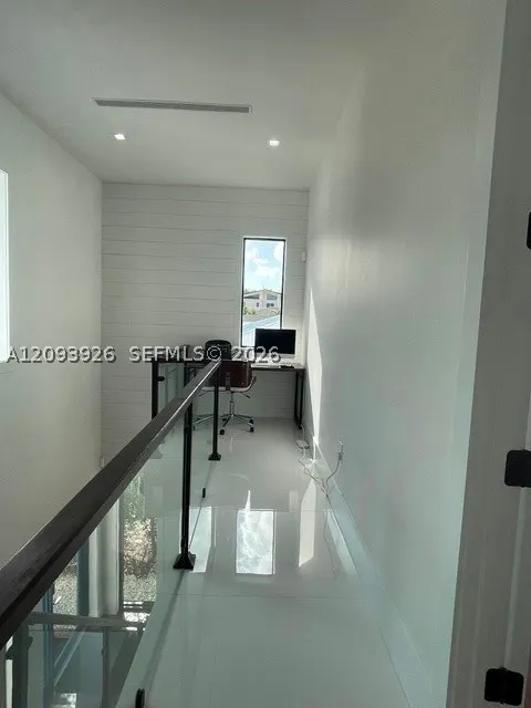 28 Bass Ave