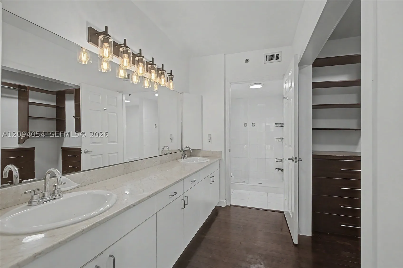 8888 Collins Ave #115
