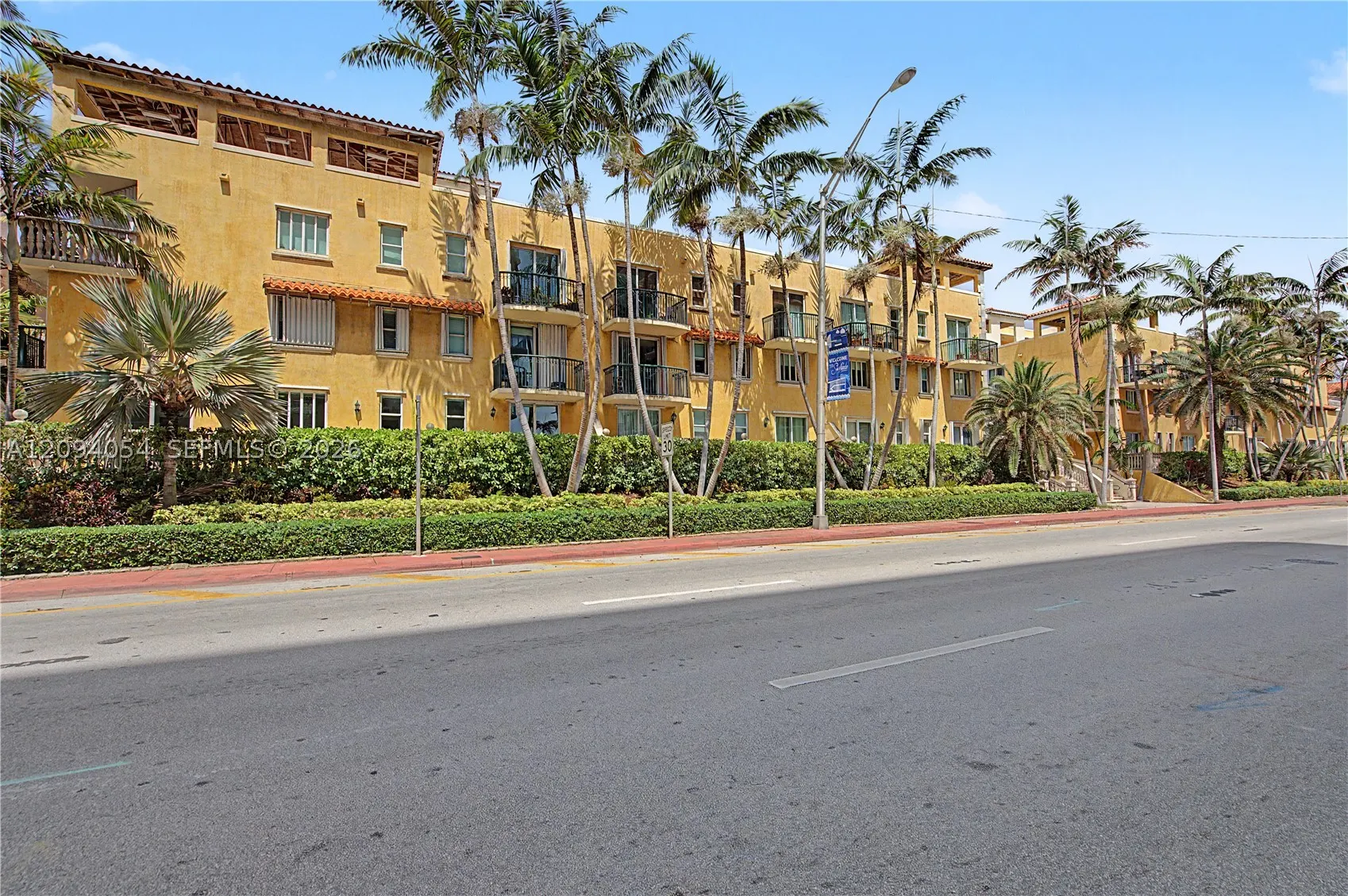 8888 Collins Ave #115