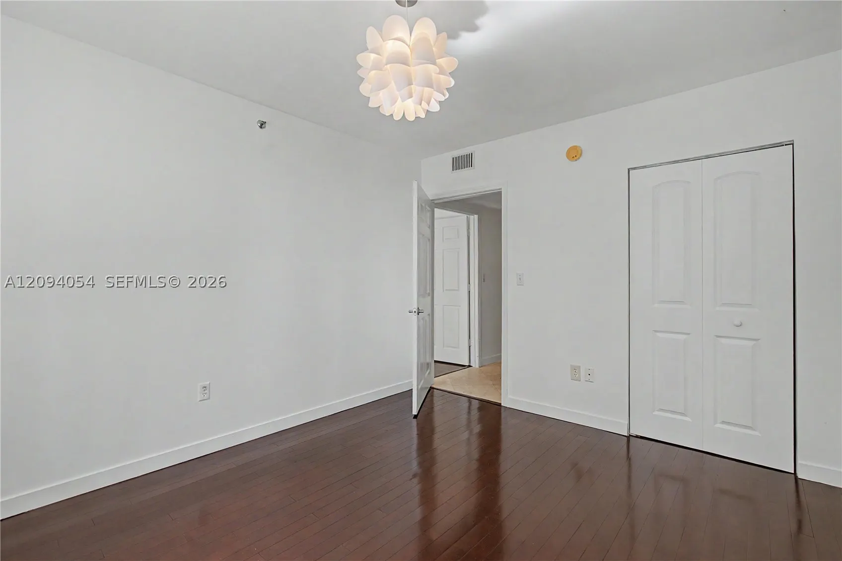 8888 Collins Ave #115