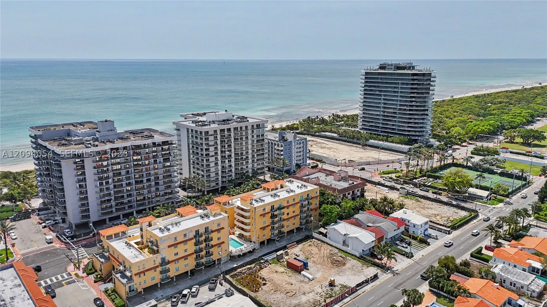 8888 Collins Ave #115