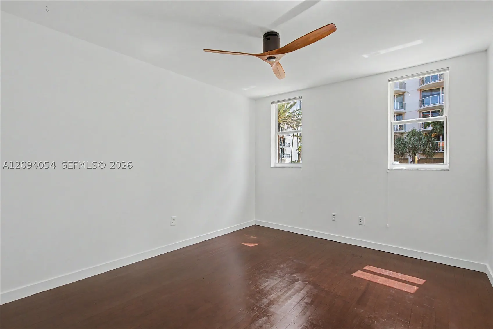 8888 Collins Ave #115