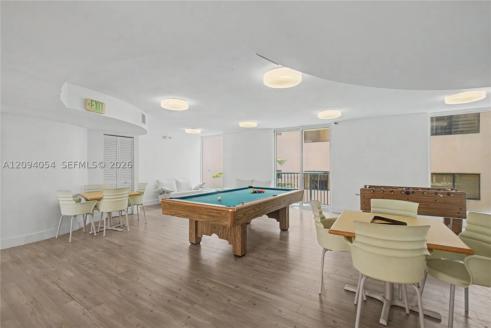 8888 Collins Ave #115
