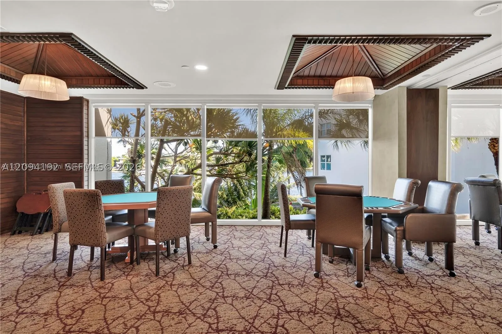 20281 E Country Club Dr #305