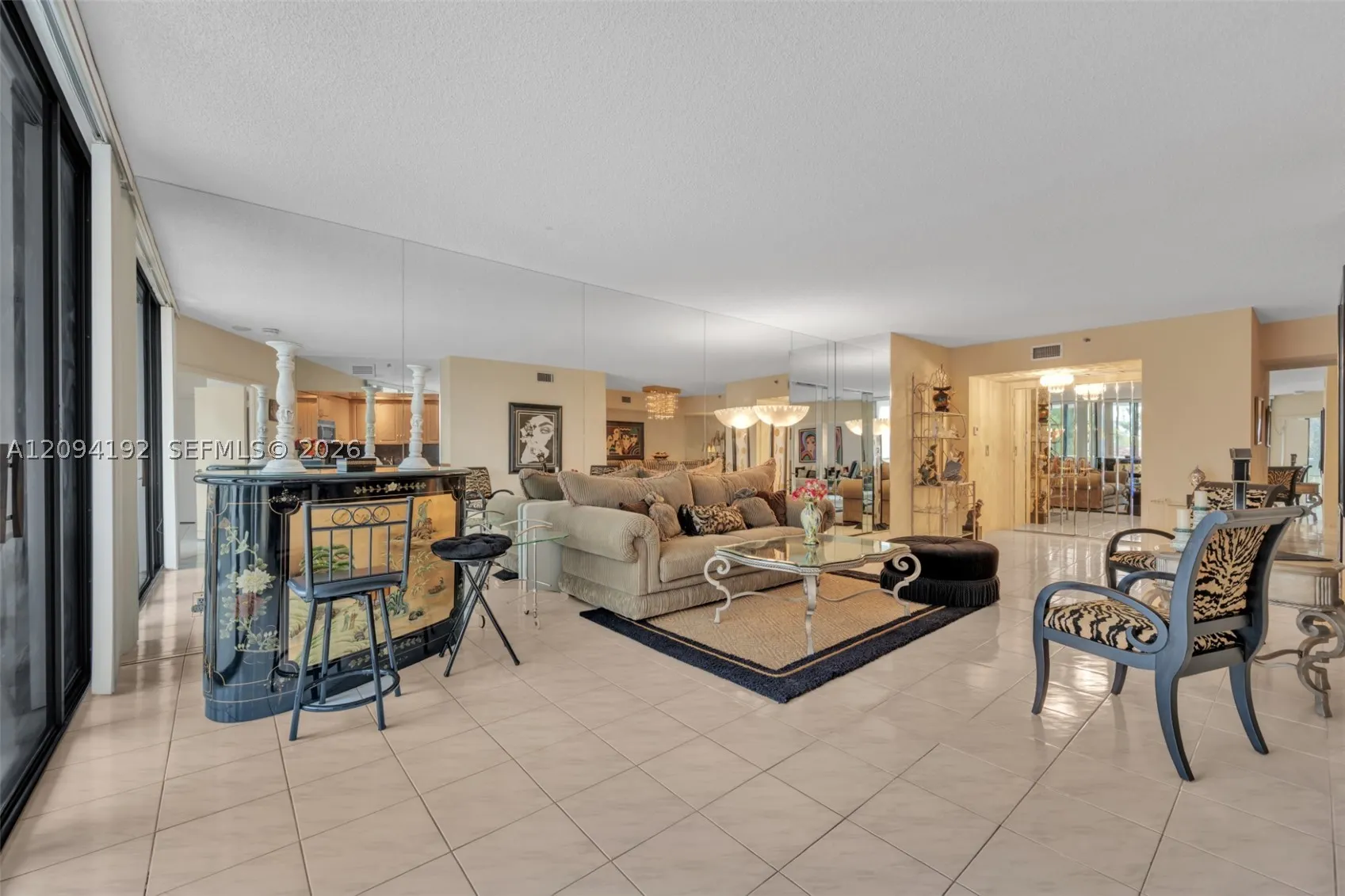 20281 E Country Club Dr #305