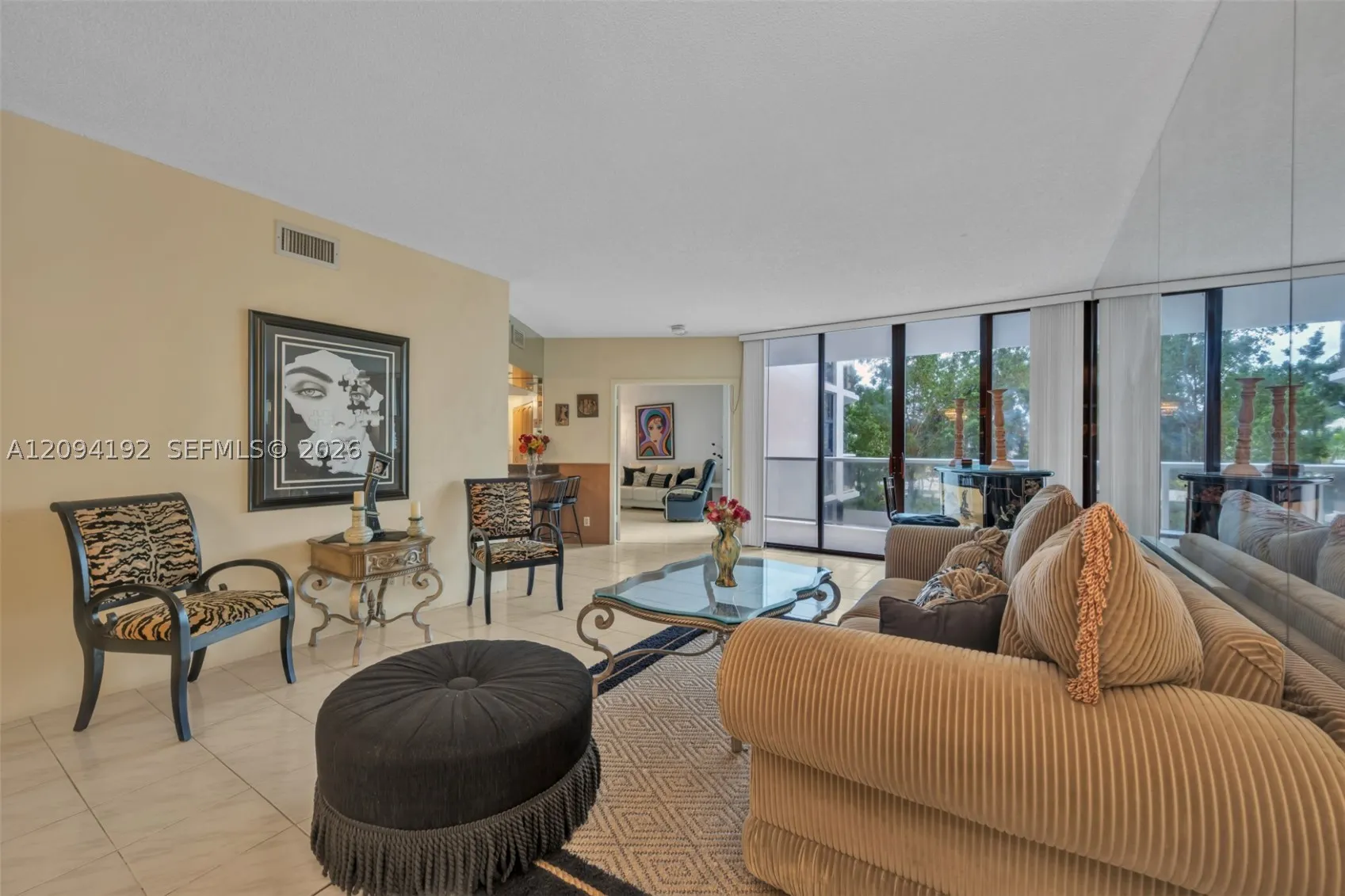 20281 E Country Club Dr #305